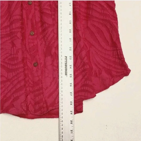 Free People Can't Stop Dreaming Oversized Sz XS Vibrant Pink Textured Blouse - Picture 4 of 11